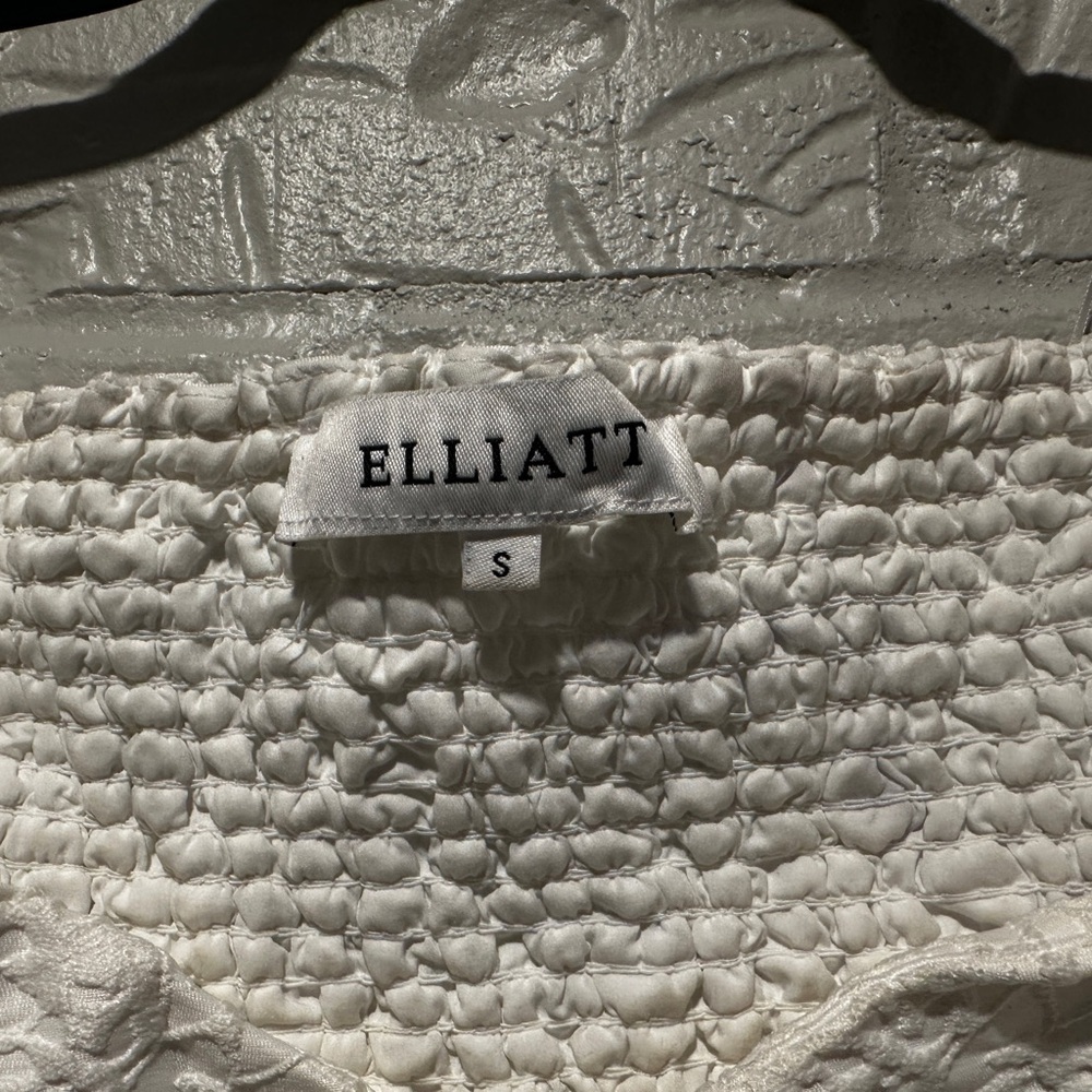 New Elliatt White Textured Sheath Mini Dress Puff Sleeves Square Neck Size Small - Picture 11 of 11